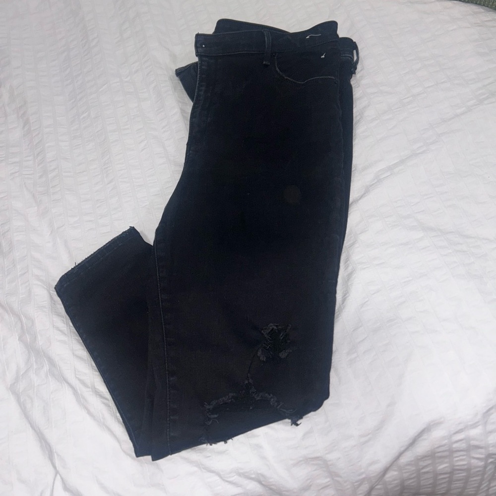 Abercrombie high rise skinny jean , black left knee rip size 16 short (33)
